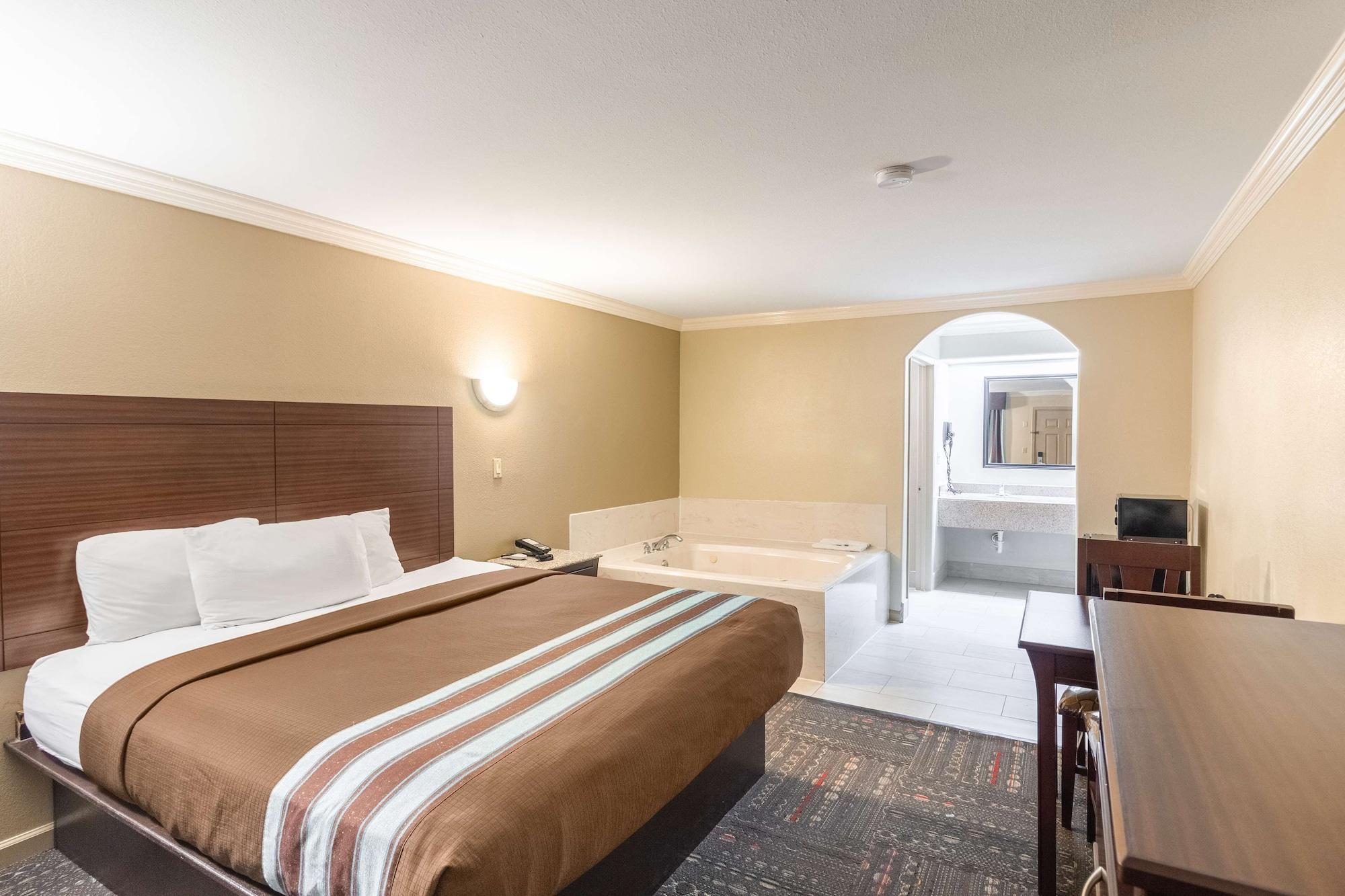 Americas Best Value Inn Houston Heights At I-45 Exteriér fotografie