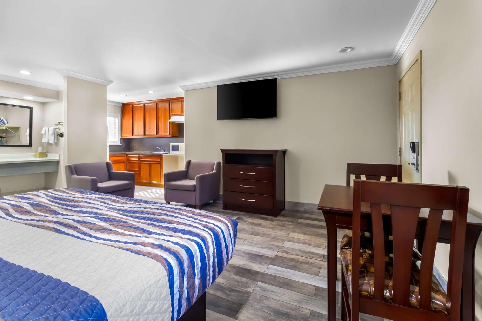 Americas Best Value Inn Houston Heights At I-45 Exteriér fotografie