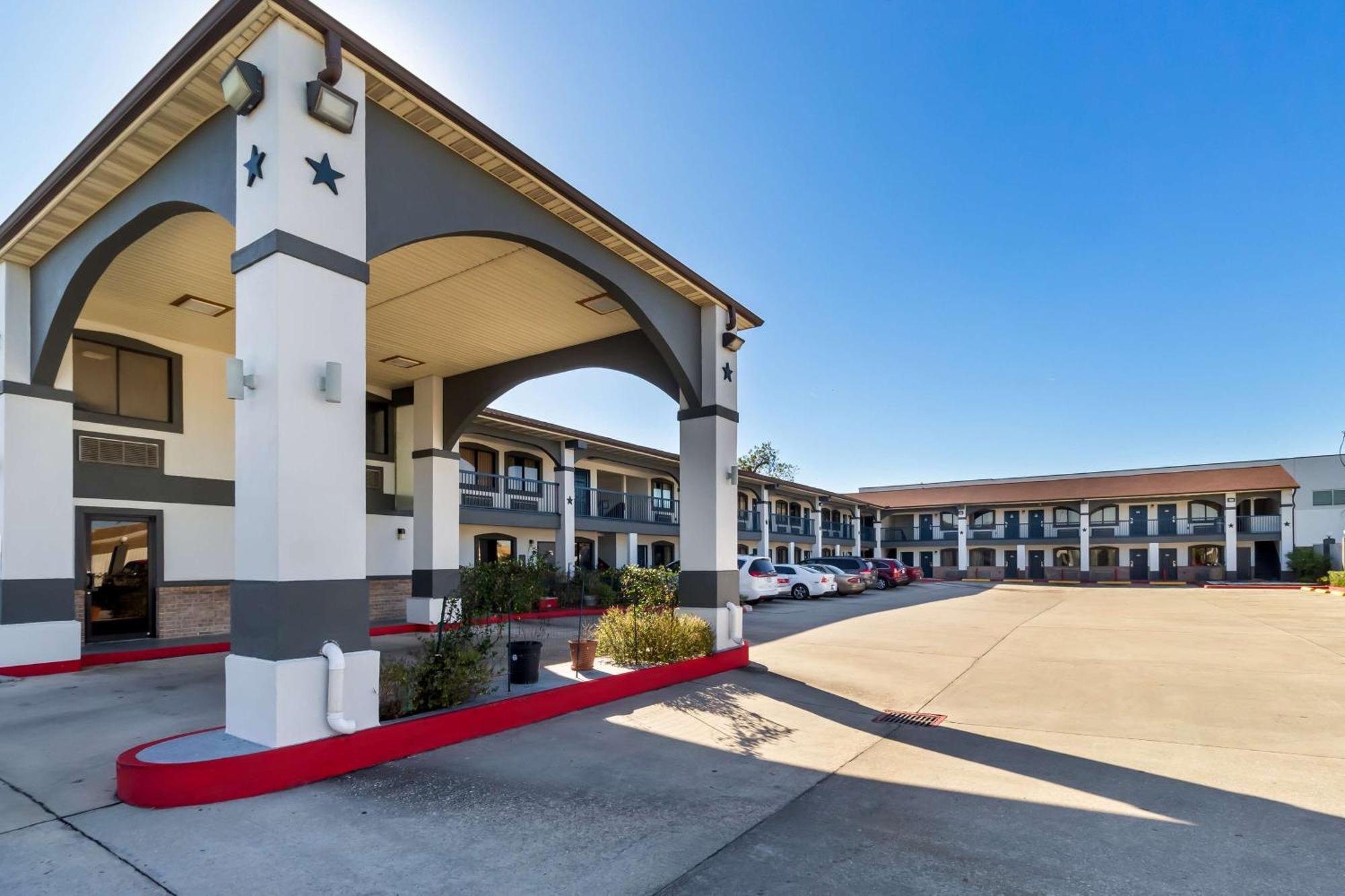 Americas Best Value Inn Houston Heights At I-45 Exteriér fotografie